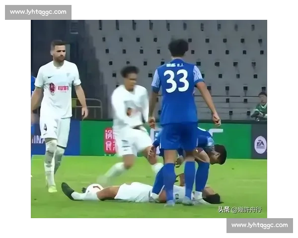 一口口水 + 四次 VAR：申花 2-2 大连的争议风暴