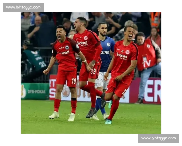 德甲焦点战奥格斯堡主场迎战法兰克福胜负走向引关注之夜前瞻